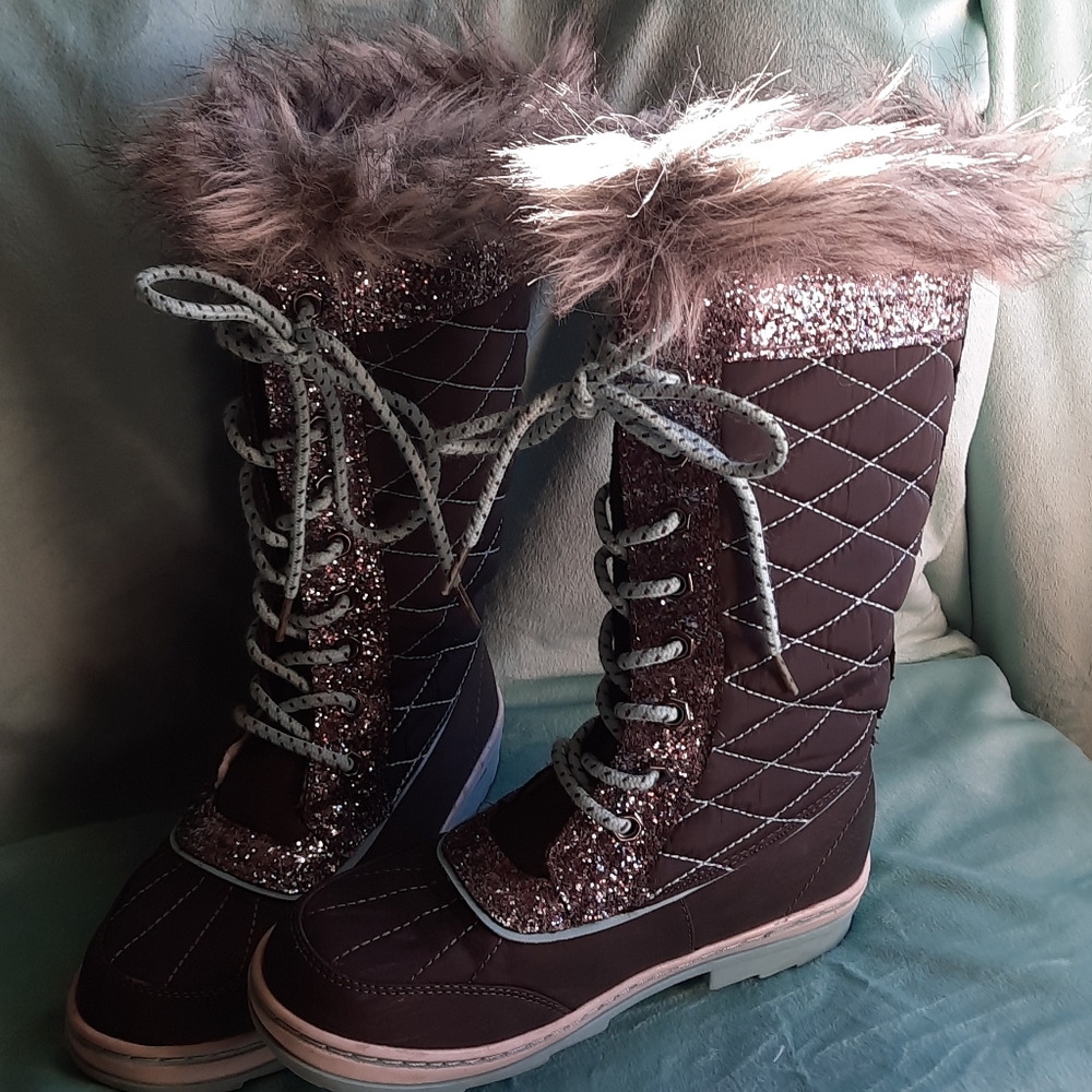 Justice Brand girls snow boots size 4 snow boots